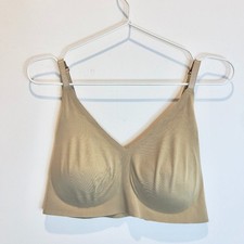 Wireless convertable bralette removable pads