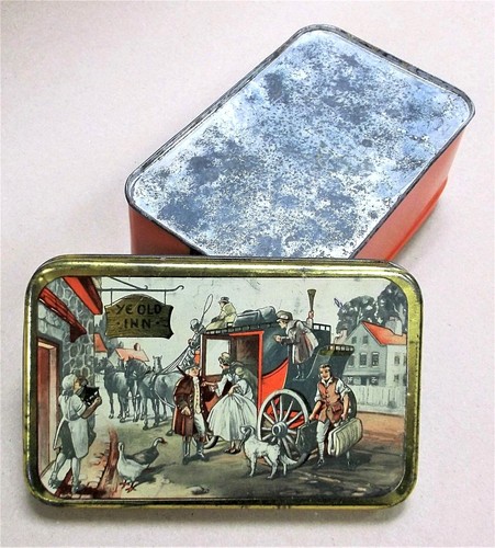 'Ye Old Inn' de colección lata/hecho en EE. UU., rojo - Imagen 2 de 4