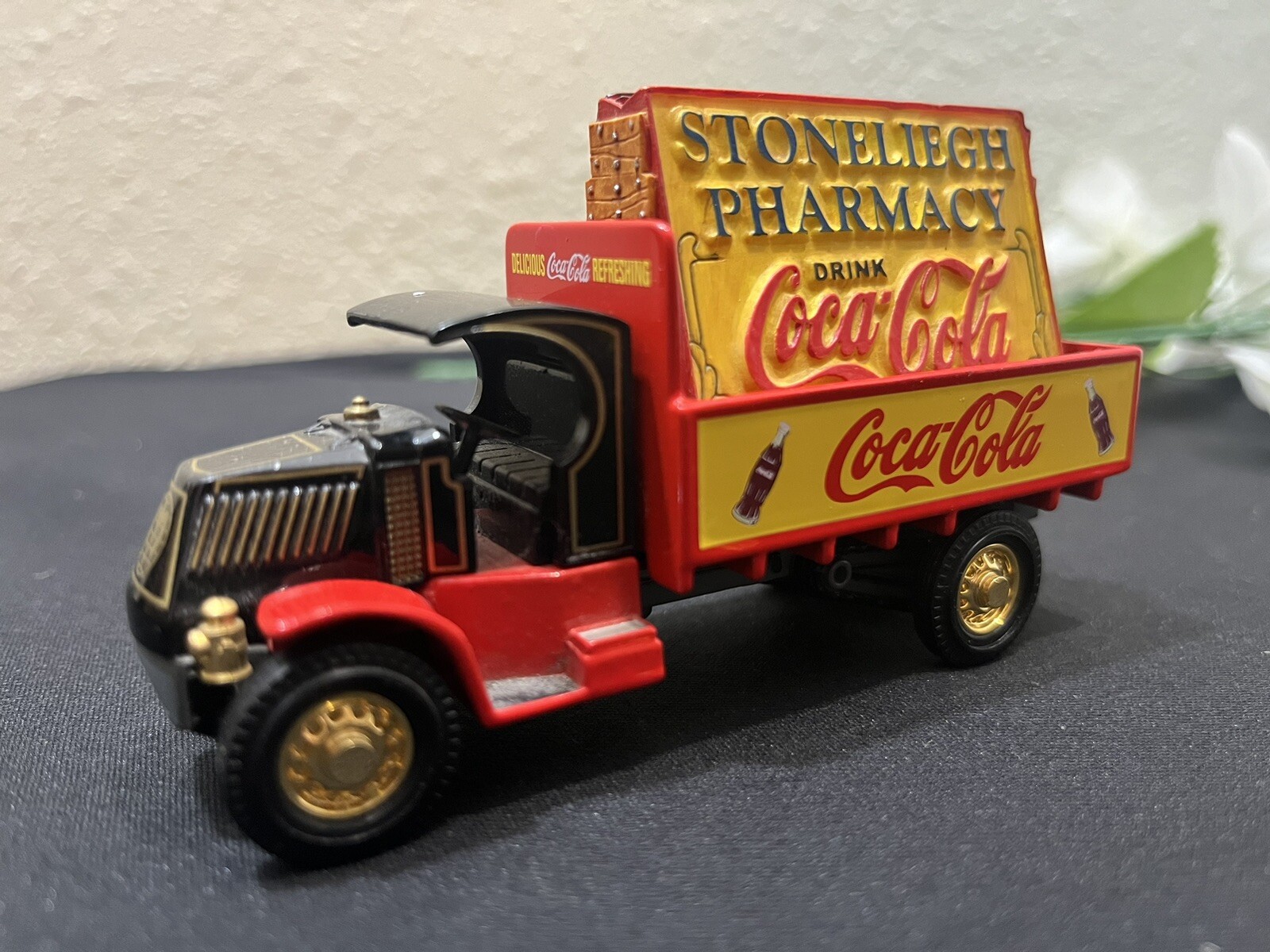MATCHBOX Coke 1920 MACK AC YPC03 MODELS OF YESTERYEAR VTG Toy