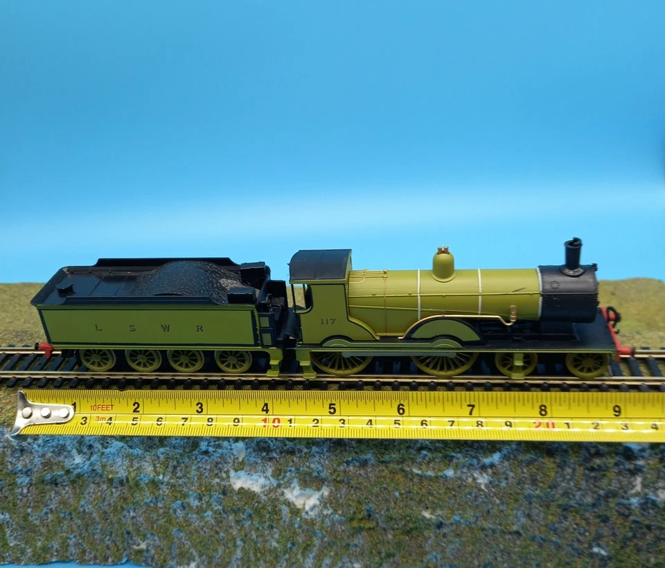 OO Gauge 1/76 Scale Greyhound Steam Locomotive Train + Tender Model Railway  - image 4 of 4