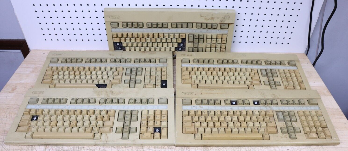 Vintage Lot x5 Computer Terminal Keyboards - Wang 725-3488 W/ Foil