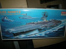 1:800 Academy USS Nimitz Flugzeugträger in OVP