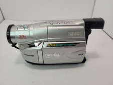 JVC Compact VHS 20x Optical Zoom Camcorder Only GR AMX17U For Parts or Repair