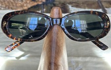 Corinne McCormack THE OVAL 92206 54/18/135 Readers Frame Maginified 2.00 Lenses