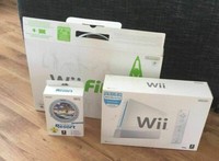 Nintendo Wii Console Wii Fit Bundle Wii Sports Fit Board White Family Game 