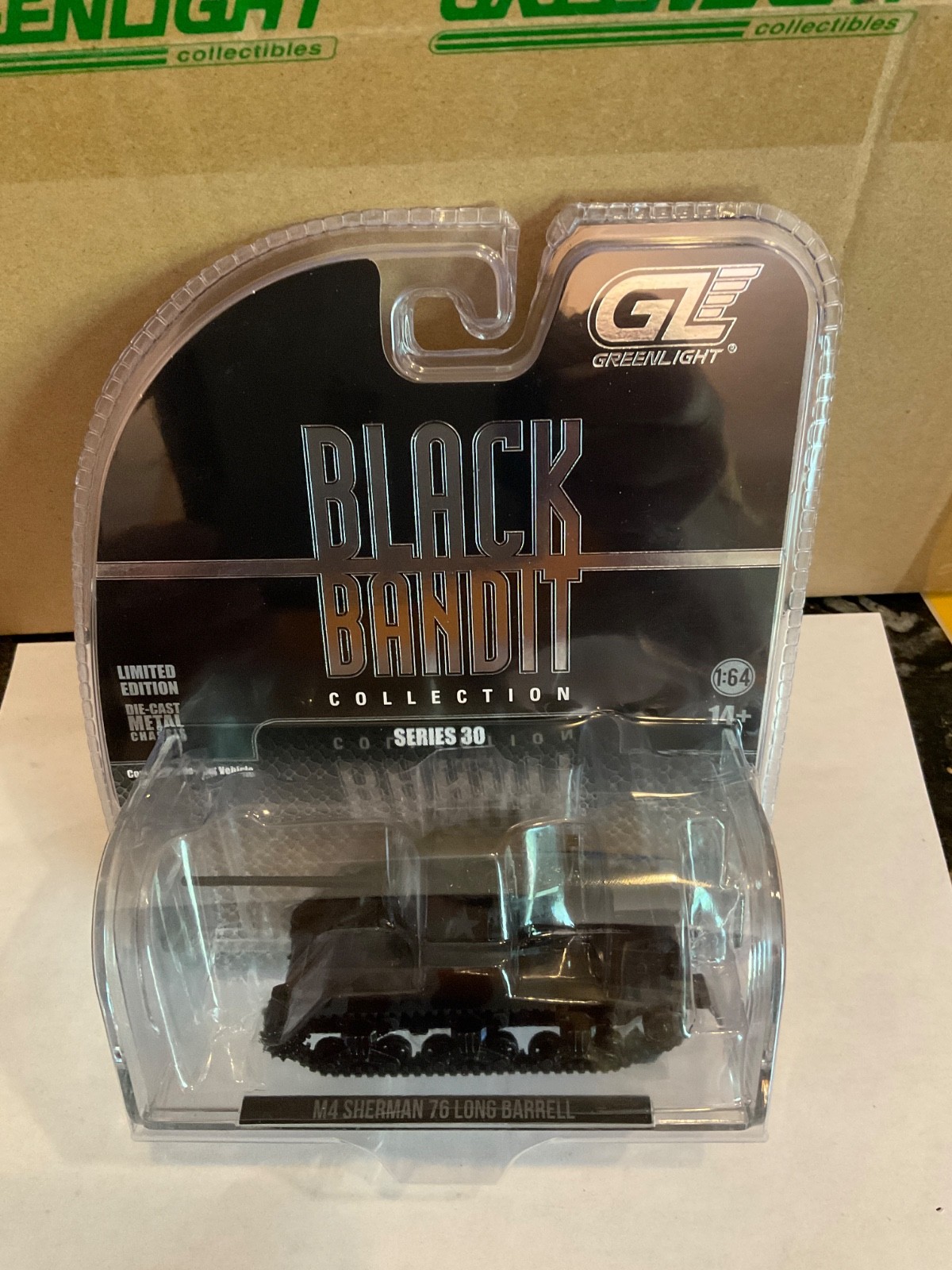 Greenlight Black Bandit M4 Sherman 76 long barrel