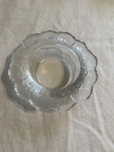 Lalique Decor Bowl Geranium Honfleur Clear Heavy Frosted Finish Glass Dish