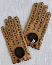 Womens Leather Driving Gloves made in Romania--Small, size 7