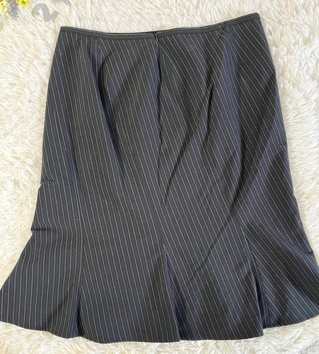 Apostrophe Skirt Size 16 Knee Length Stretch Lined Black Striped Trumpet - Picture 2 of 11