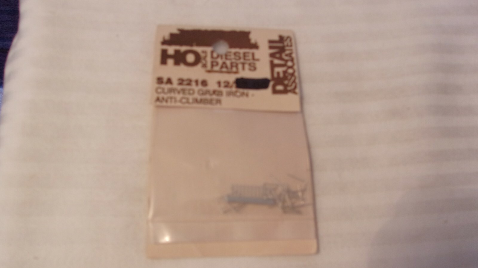 HO Scale Detail Associates Curved Grab Iron Anti-Climber #SA2216, BNOS