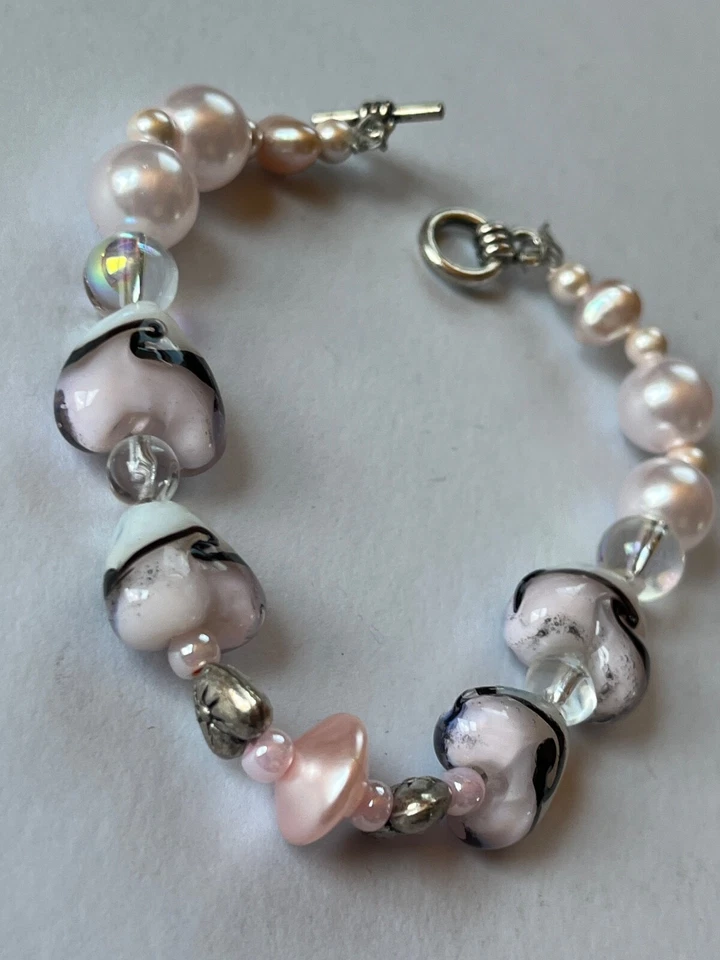 Розовый и белый w черный сплавленный художественное стекло в форме сердца w искусственный жемчуг бусина браслет - - Изображение 4 из 4