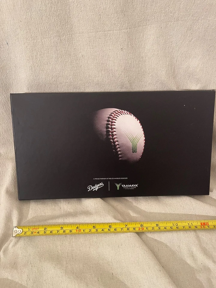 Yaamava Resort And Casino MLB Los Angeles Dodger License Plate Bracket Gift Box - Image 2 of 2