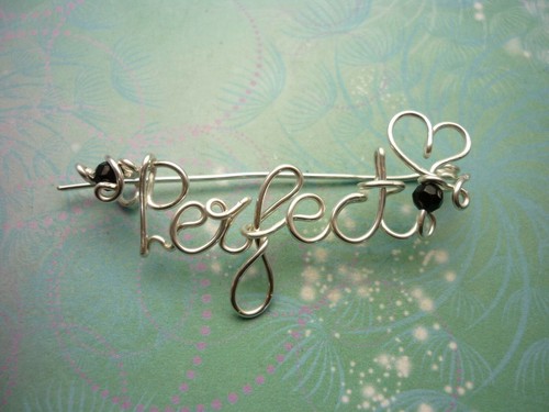 Adorable Personalised Name Brooch - Gold Wire Birthstone Beads - Up to 8 Letters - Picture 8 of 9