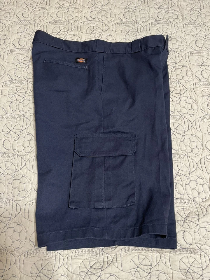 Dickies Loose Fit Blue Cargo Shorts Sz 36 RN20697 ZIP FLY - Image 3 of 4