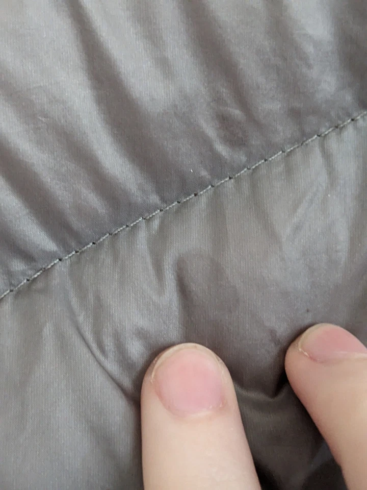 Chaqueta Embalable Para Mujer M ANA A New Approach Premium Plumón de Pato Con Capucha Ligera Foto 2 de 4