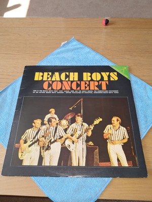 The Beach Boys   Beach Boys Concert. Capitol Records   GO 2005. Cleaned.  Tested