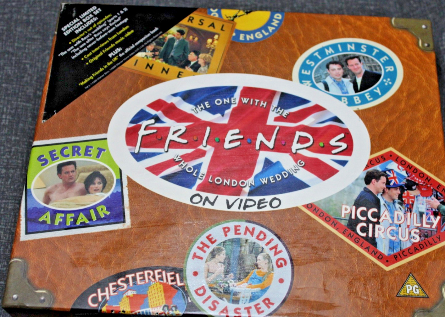 Special Ltd. Ed. FRIENDS Boxset - The One With The Whole London Wedding VHS 1999