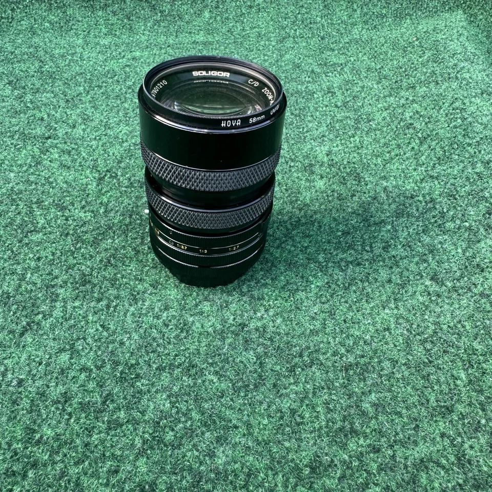 Soligor 35-70mm f/2.5-3.5 Macro Zoom Lens 58mm Japan w/ Filter & Pouch - Image 4 of 4