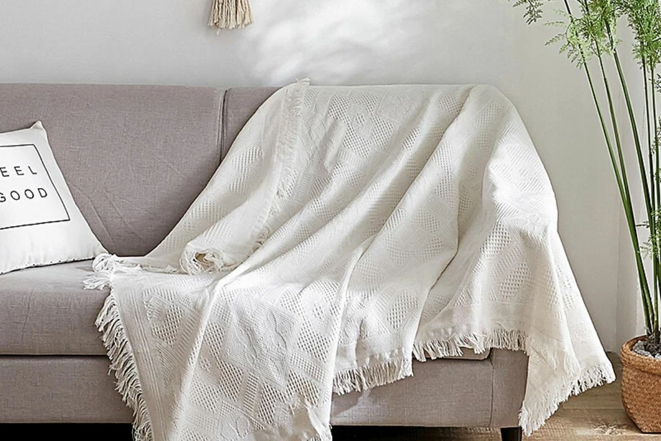 Premium Nordic White Throw Blanket | Diamond Woven Pattern| Luxurious Sofa Cover - Image 3 of 4