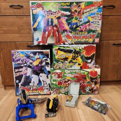 Power Rangers Dino Charge Kyoryuger DX Kyoryujin Megazord Mopher