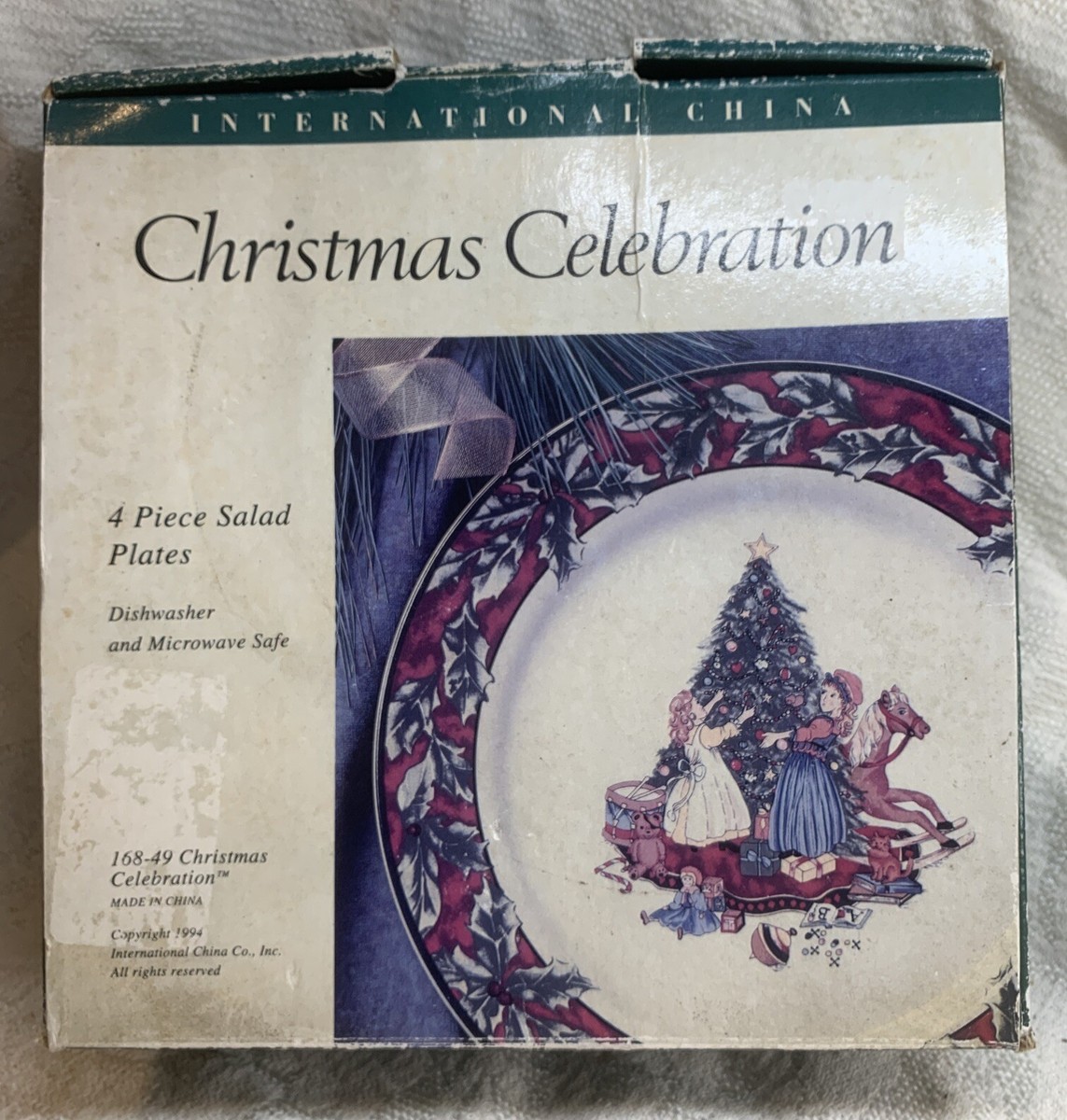 Vintage '94 International Christmas Celebration Salad Plate Tree