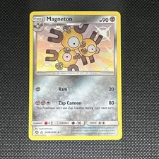 Pokemon Magneton SV28/SV94 Hidden Fates: Shiny Vault Holo