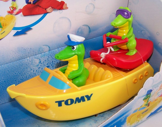 tomy ski boat croc