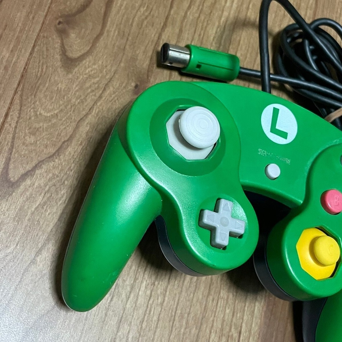 Club Nintendo Official Limited Luigi Green Blue Gamecube