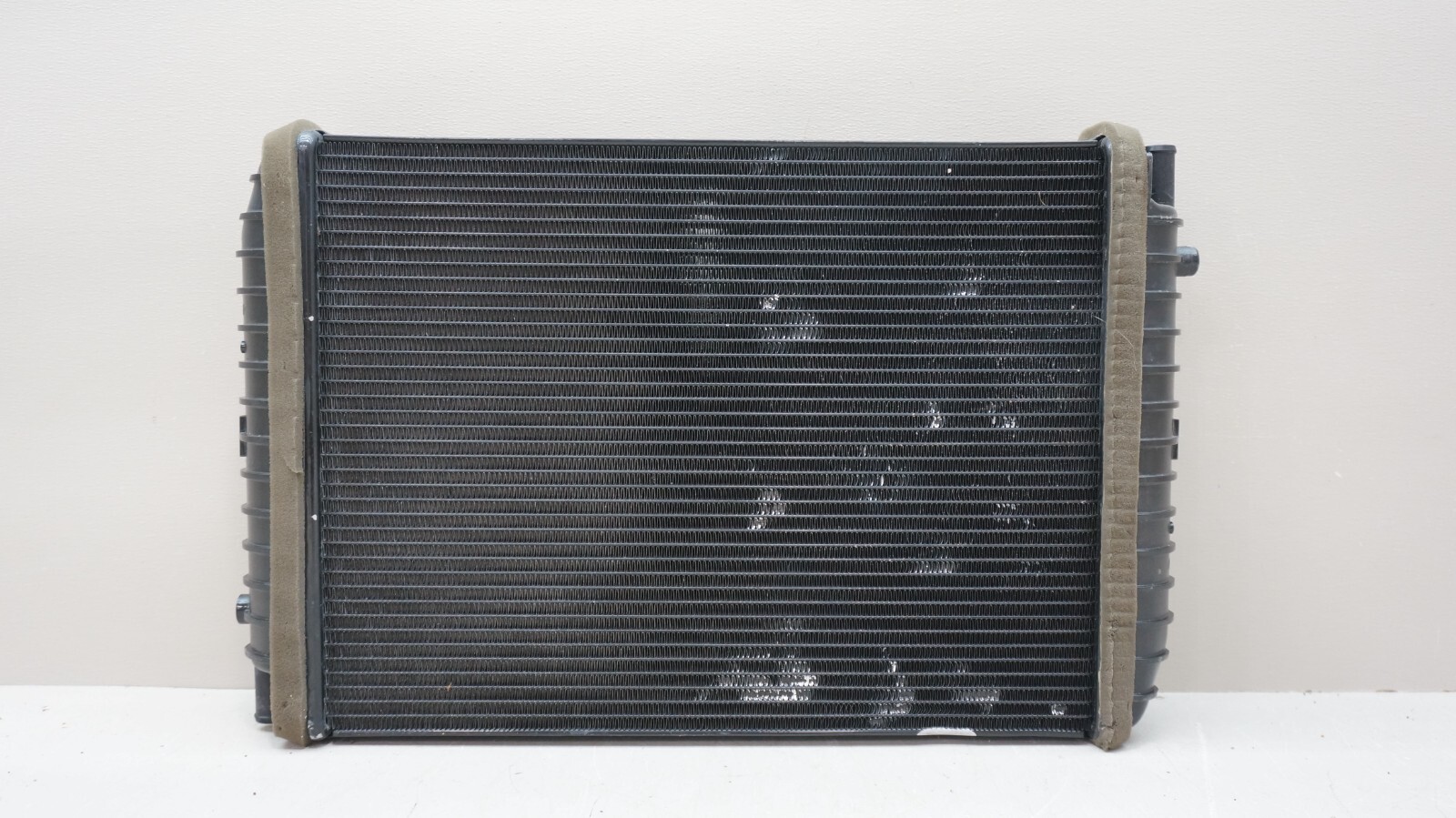 2016-2018 MCLAREN 570S RADIATOR CHARGE COOLER LEFT OR RIGHT OEM 13L0183CP