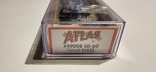 Atlas N Scale SD-60 Diesel Locomotive Conrail #6858 - Picture 9 of 9