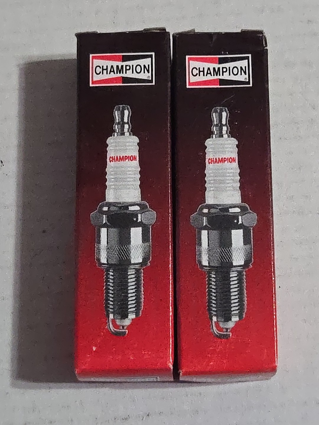 Spark Plug-Copper Plus Champion Spark Plug 121 Lot Of 2