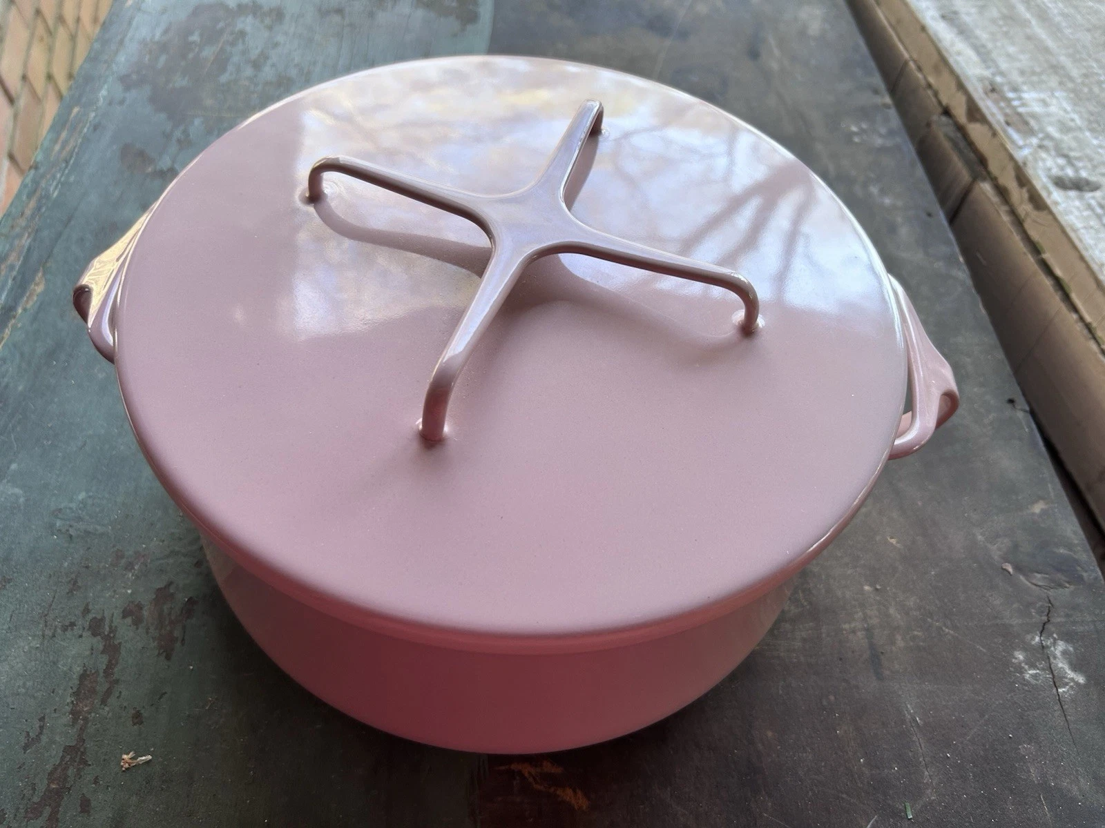 Dansk Kobenstyle IHQ Pink Enamel Dutch Oven 4QT Pot Denmark Pot Trivet Lid