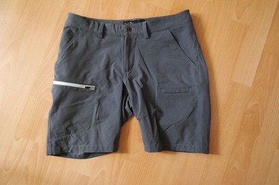 Peak Performance Shorts Sporthose kurze Hose grau Wanderhose S 36