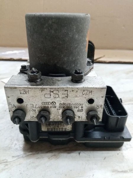 2011 - 2012 AUDI A4 QUATTRO ABS АНТИБЛОКИРОВОЧНЫЙ ТОРМОЗНОЙ НАСОС МОДУЛЬ В СБОРЕ 8K0 907 379 - Изображение 2 из 4
