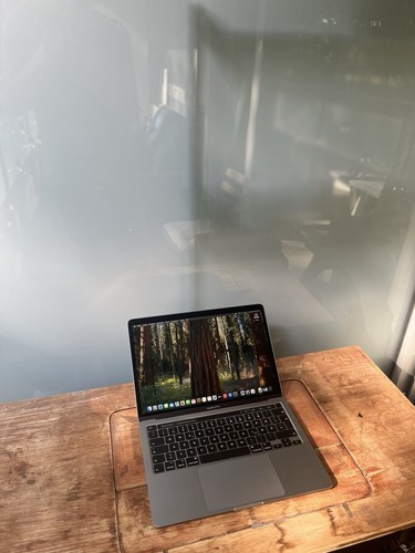 Apple MacBook Pro 13 Zoll, 256GB SSD, 8GB, Space Grau A2289 - Afbeelding 8 van 8