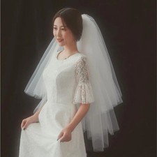 Two Layer Short Fluffy Cut Edge Tulle Wedding Veil With Comb Bridal Veil
