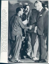 1973 Photo Ellsworth Bunker US Ambassador Saigon Politics Prisoner Saigon Nhut