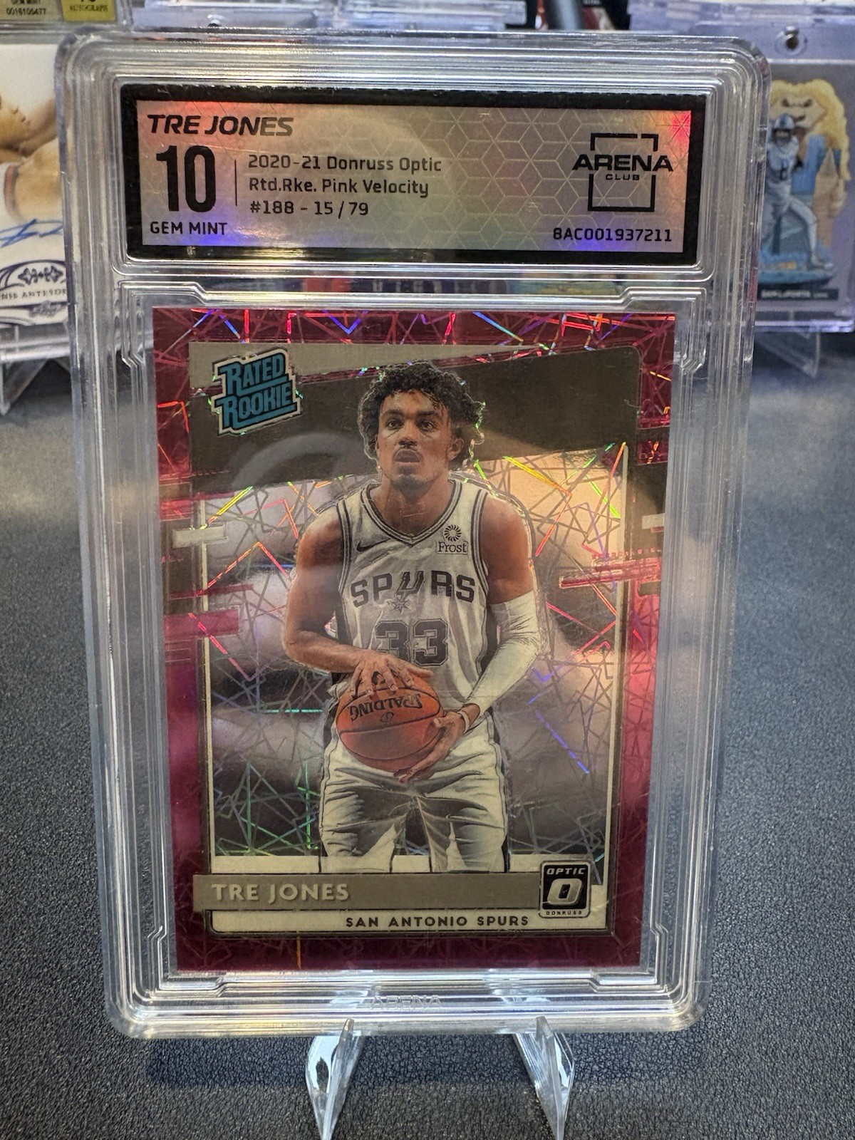 2020-21 Donruss Optic Tre Jones Pink Velocity /79 (RC) GEM 10