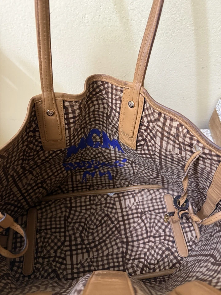 Authentic MCM Large Reversible Liz Shopper Tote Bag in Cognac w/ Clutch Set - Image 2 of 4