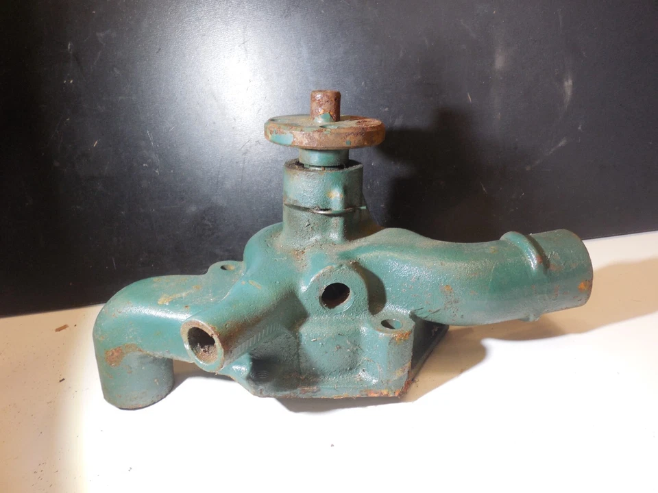 1948-52 Hudson Commodore, Super series 254 4.2L 8-Cyl new water pump 300226 - Image 4 of 4