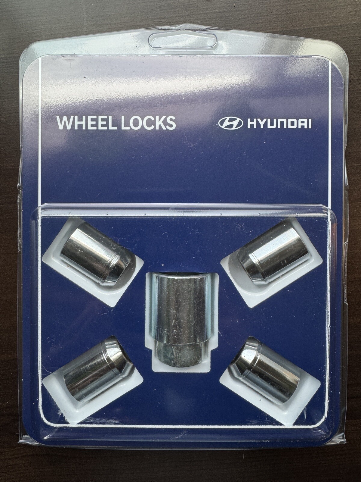 GENUINE HYUNDAI WHEEL LOCK KIT  OEM PART # U8440-00402