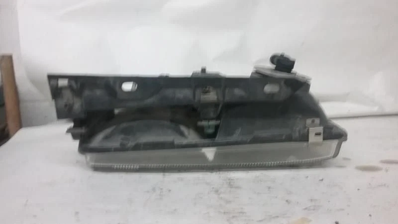 Faro izquierdo conductor con borde negro compatible con 91-93 PARK AVENUE 26540 Foto 2 de 3