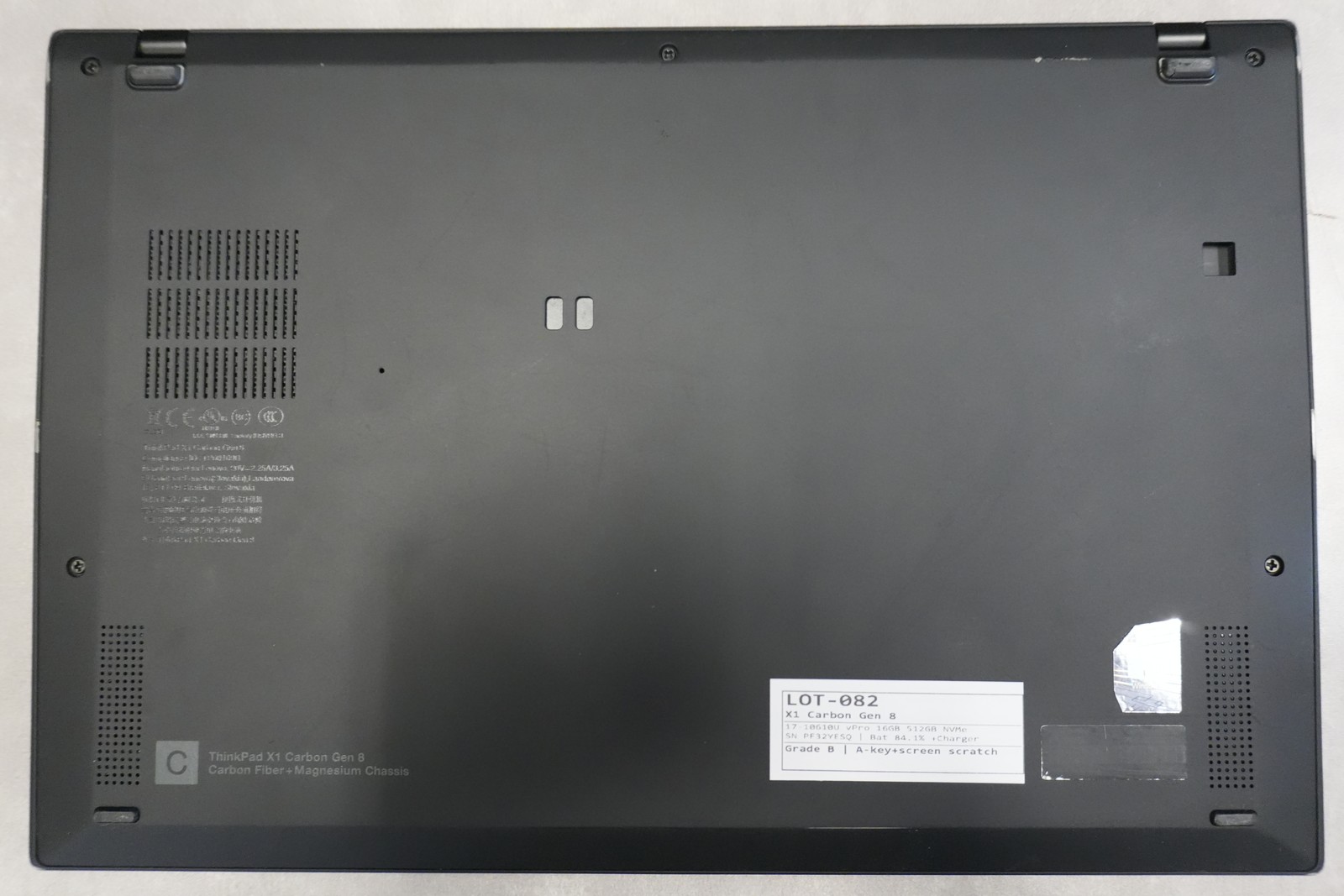 Lenovo ThinkPad X1 Carbon Gen 8, 14-Inch Laptop, with Intel Core i7-10610U 10th Gen., 512 GB SSD (Solid State Drive), Windows 11 Pro