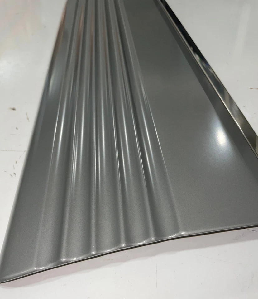 Paneles inferiores delanteros LH Mercedes-Benz - 126-690-23-40 - para 500SEL, 380SE y más Foto 2 de 4