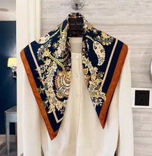 70% Cashmere 30% Silk Wrap Scarf Totems Print Double Face Print Shawl 63X63cm