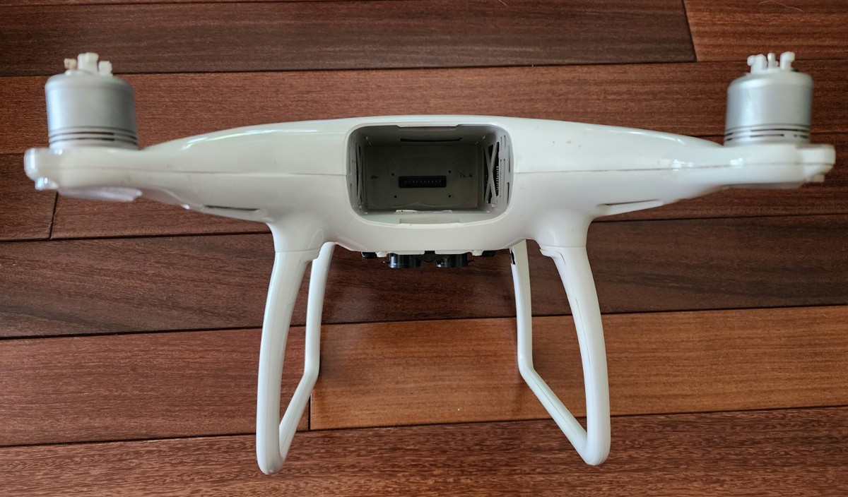 未使用　ドローン　DJI　PHANTOM4　ホワイト　WM330A  ※訳あり DJI Phantom 4 Drone - WM330A for sale online | eBay