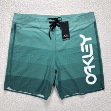 Oakley Hydrolix Performance Fit Boardshorts Men  s 34 Surf Swim Coastal Viridian