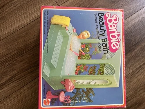 New ListingVintage Barbie, doll beauty bath luxury bathroom 1975 item number 9223