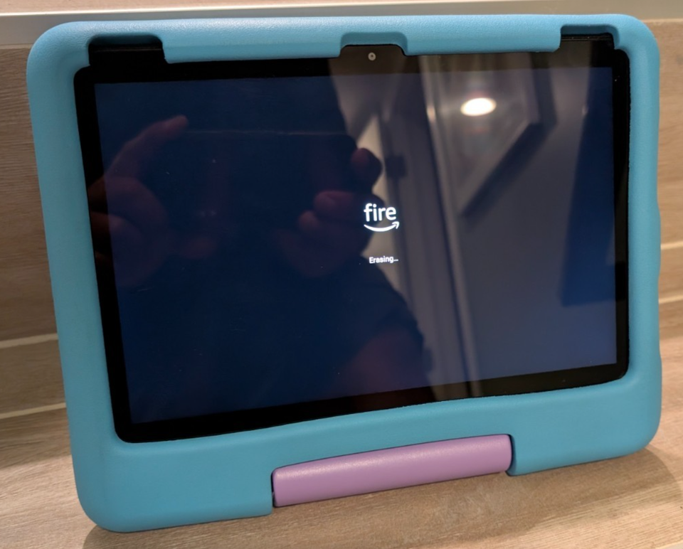 Amazon Fire HD 10 tablet (newest model 13th Gen) 32GB - Excellent ...