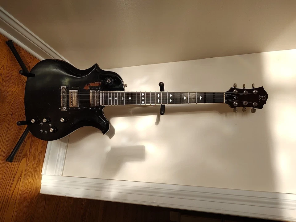 1975 BC RICH SEAGULL - VINTAGE GUITAR - LOTS OF WARE - USA MADE - OHSC - Image 2 of 4